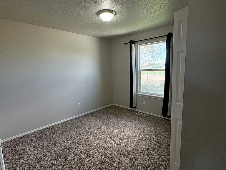 24489 Cascara Ct — Photo 16