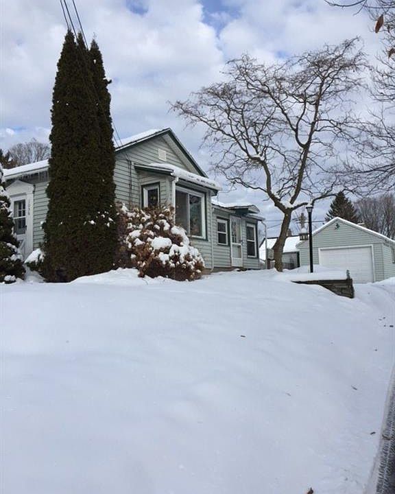 1st image of 1056 Lakeview Ave