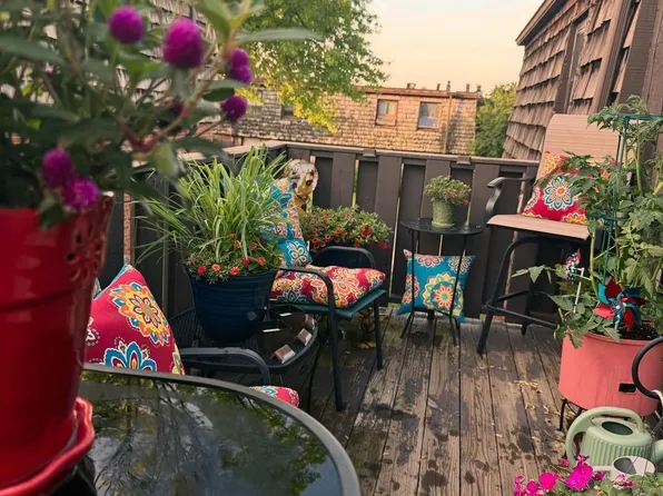 1913 Jeanette Ln APT 8, Springfield, IL 62702