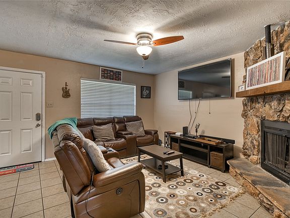 5th image of 1106 Taurus Cir