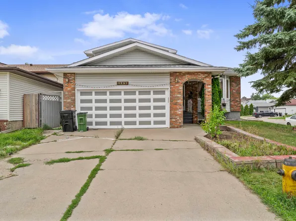 4231 32nd Ave NW, Edmonton, AB T6L 3W5