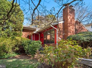 5009 Elsmere Pl, Bethesda, MD 20814