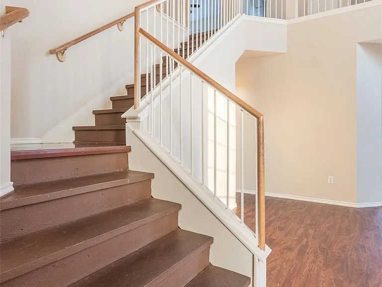 7700 Portland Trl — Photo 31