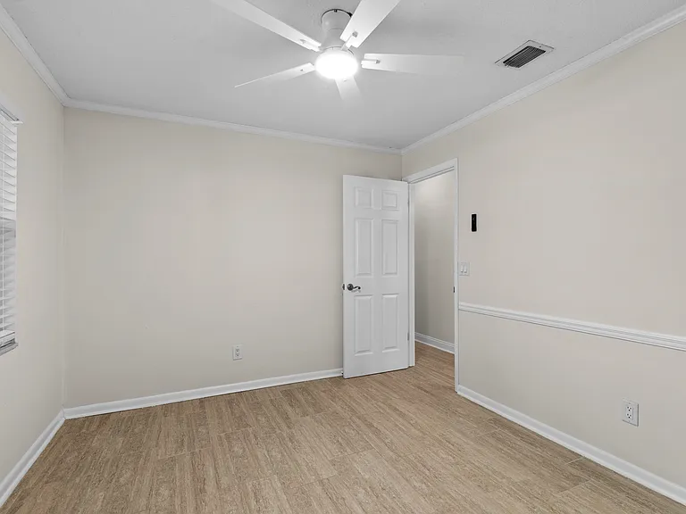 74 Sanchez Dr E — Photo 26