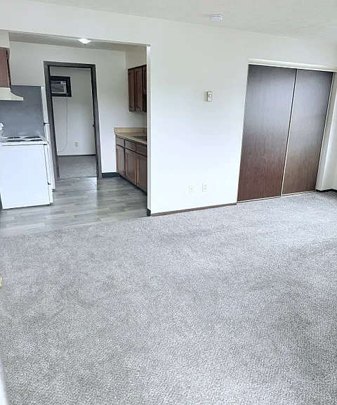 2360 E Market St #2F — Photo 7