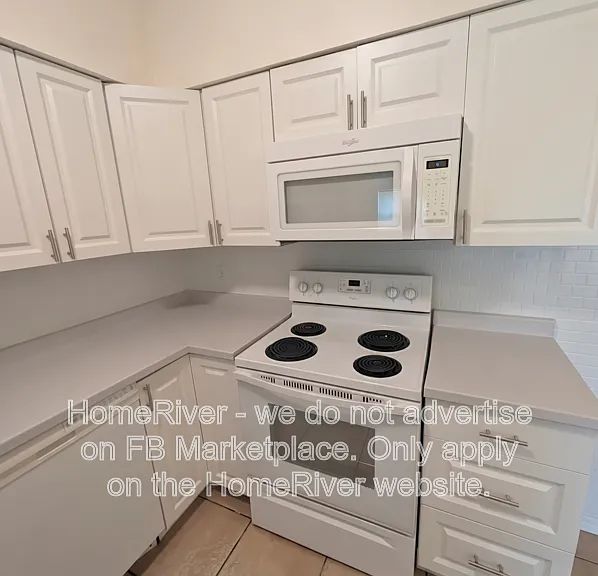 2920 SE Amherst St — Photo 7