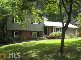 2592 Laurel Ridge Dr, Decatur, GA 30033