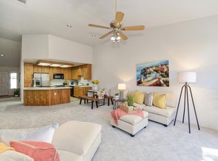 917 Zaragoza St, Davis, CA 95618