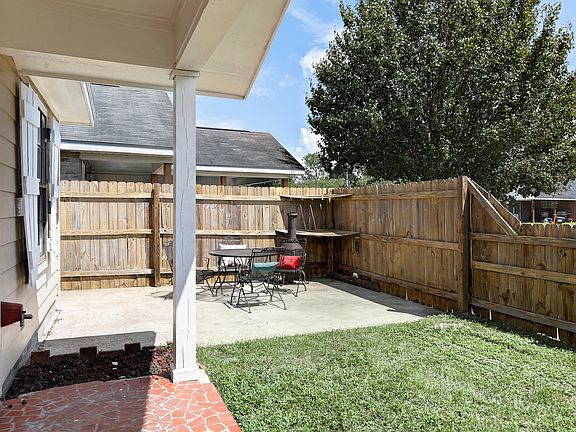 4th image of 313 Titan Dr APT A