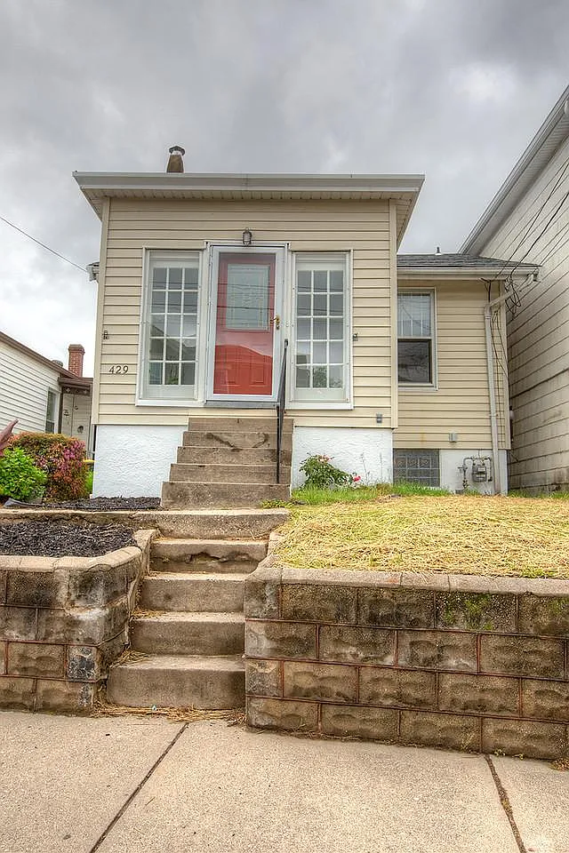 429 4th Ave photo 1