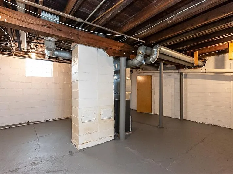 6902 Theota Ave — Photo 11