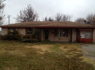 202 Miles Ave, Checotah, OK 74426