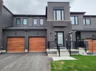 13 Hay Ln, Barrie, ON L9J 0V6