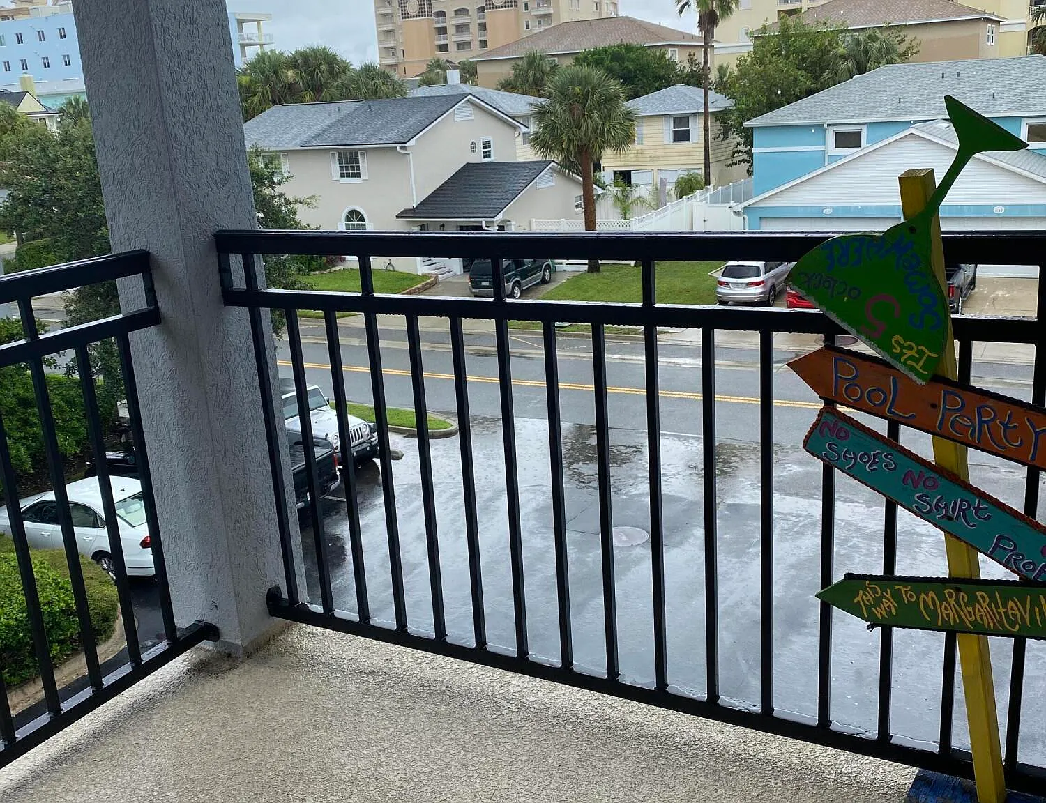 2 bed, 2.0 bath, 784 sqft, $2,100 — Photo 1