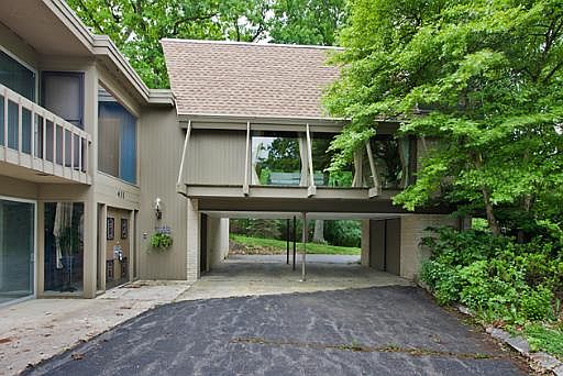 1st image of 25471 N West Oakwood Dr