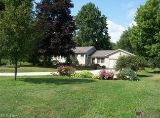 5440 Cleveland Massillon Rd, Barberton, OH 44203