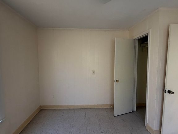 5th image of 3722 Gammill St