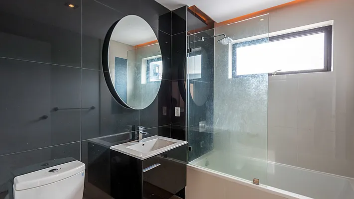 Rented by Nooklyn NYC LLC | media 32