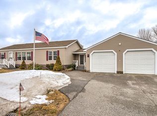 15 Fields Rd, Sabattus, ME 04280