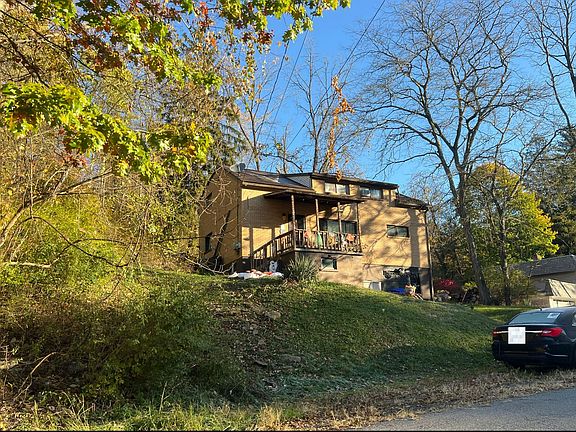 3rd image of 1670 Kennedy Rd
