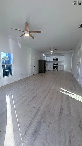 2503 Buchanan St Photo 1