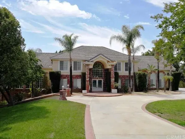 20455 Somma Dr, Riverside, CA 92504