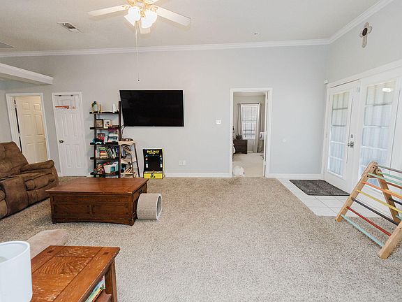 4th image of 6710 7th St