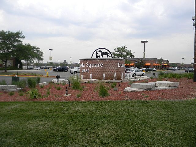 2nd image of 1600 Butterfield Rd