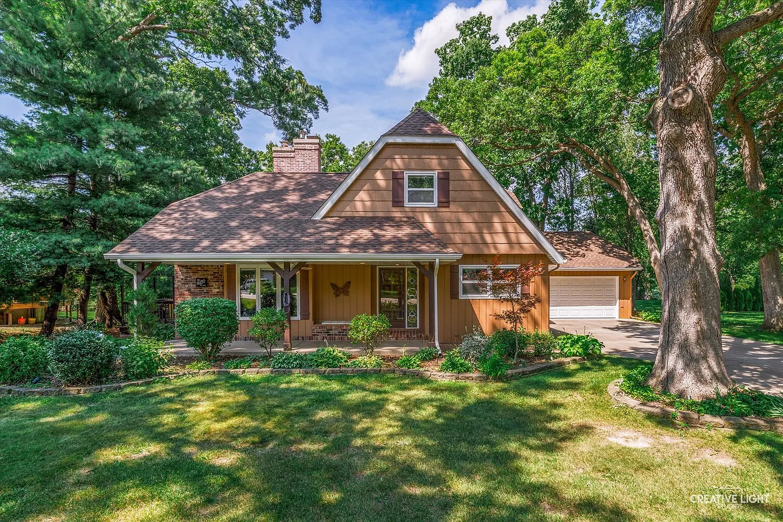 616 Joy Ln photo 1