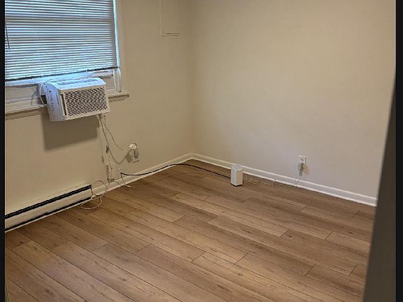 5th image of 1736 17th Ave N Unit A