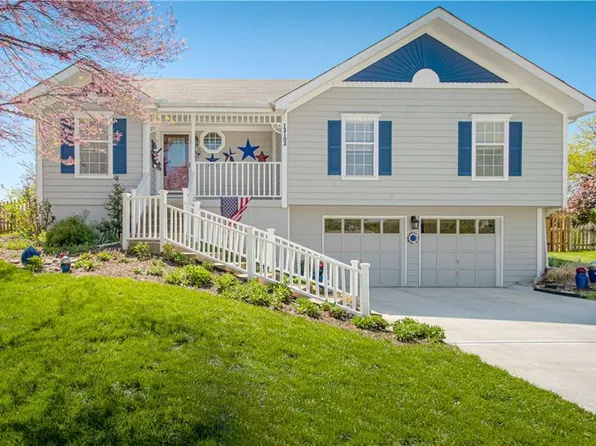 13103 Post Dr, Bonner Springs, KS 66012