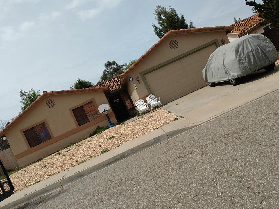 2nd image of 307 Lion Valley Rd