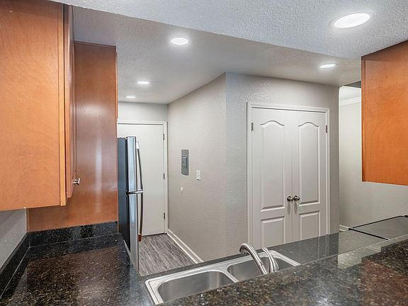 5th image of 7166 N Fruit Ave APT 178