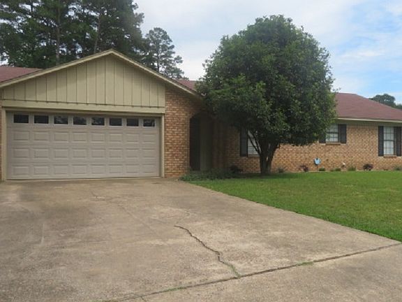 3rd image of 301 Village Ln