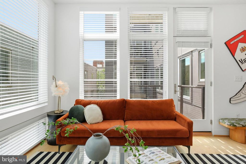 1443 Chapin St NW APT 303, Washington, DC - View 4