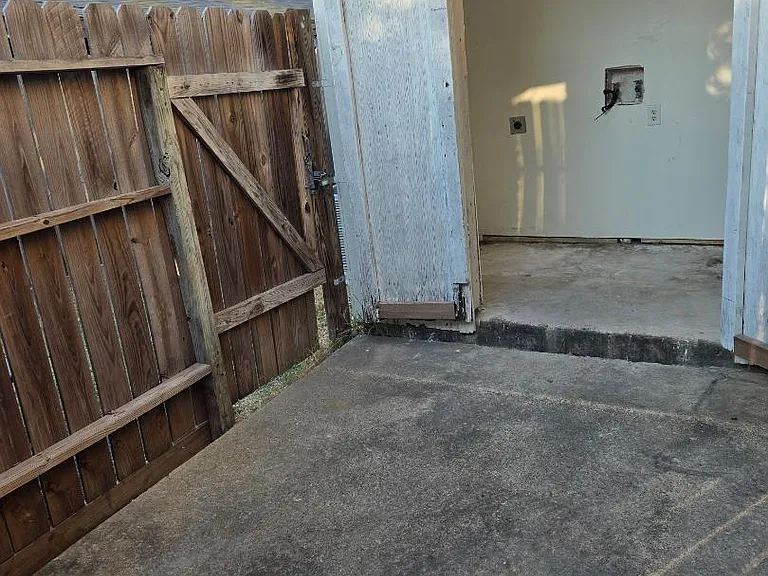 Unit Photo