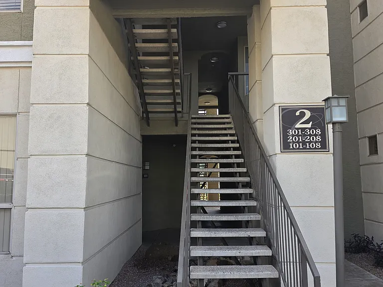5303 N 7th St #208 — Photo 2