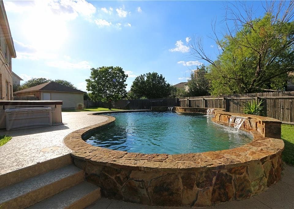 1st image of 1502 Somerset Canyon Ln