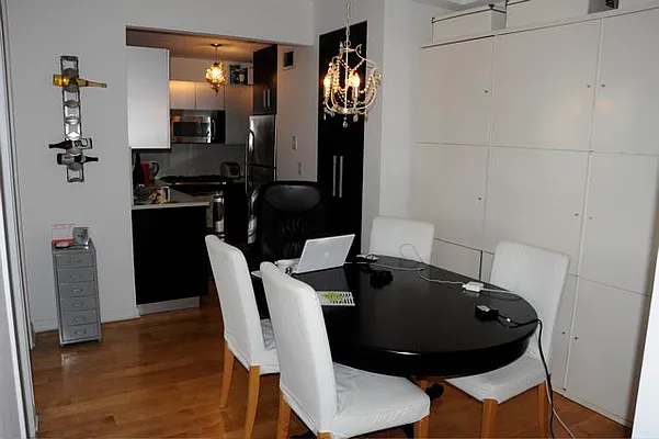 Rented by Sumitomo Real Estate Sales | media 21