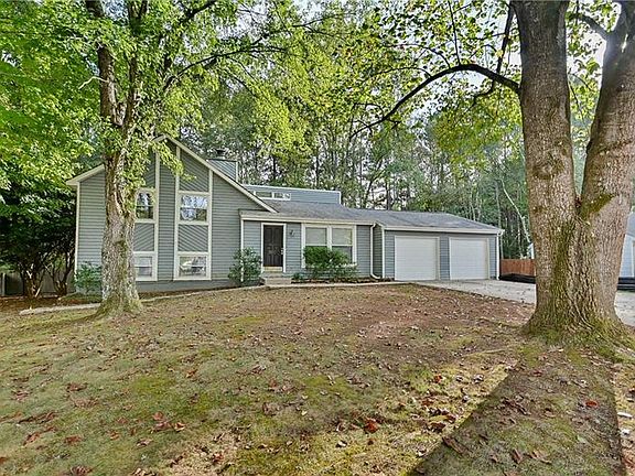 3rd image of 1285 Mission Hills Ct