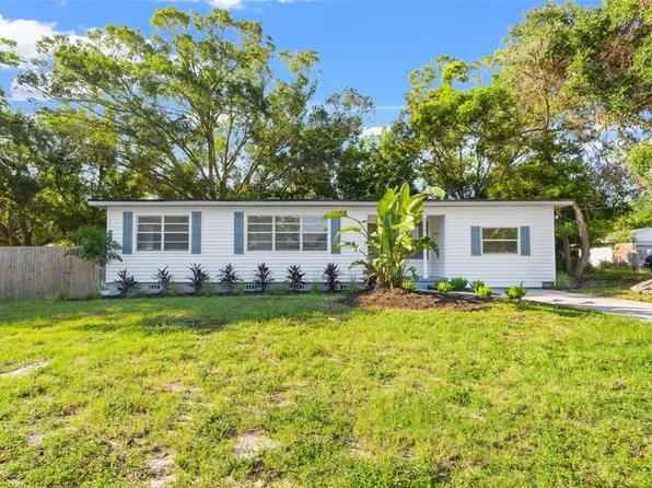 205 7TH AVENUE SW, LARGO, FL 33770