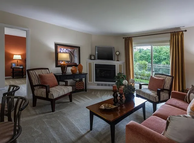 Walnut Crossing Apartments — Photo 10