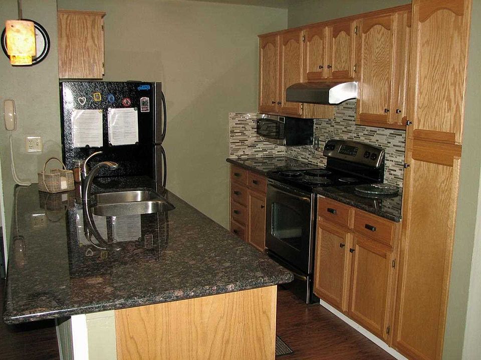 1st image of 1001 Commonwealth Dr #109