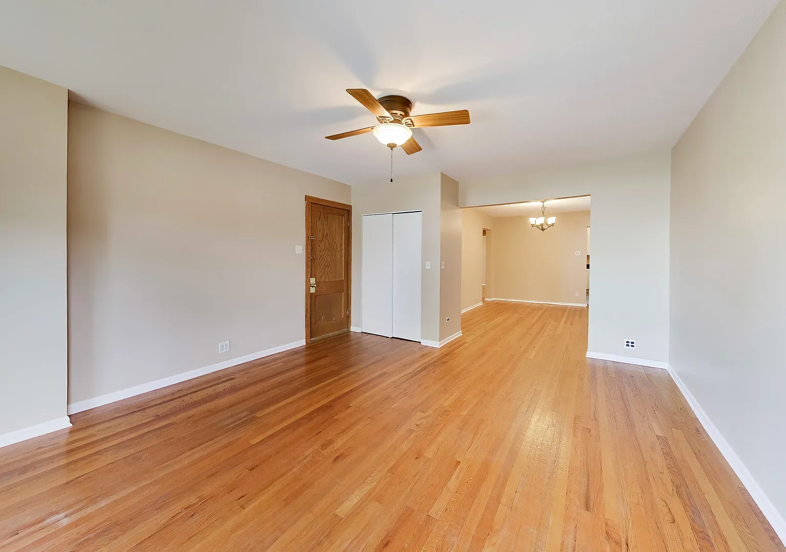 6545 N Natoma Ave — Photo 4