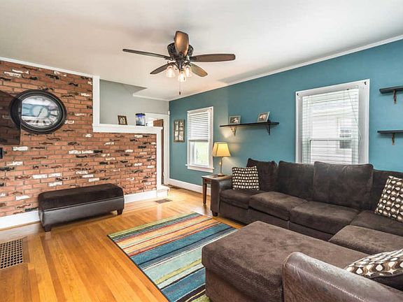 5th image of 2218 Cathedral Ave