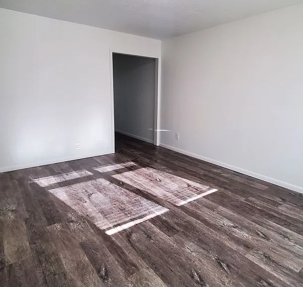 2018 Cherokee Ln — Photo 3