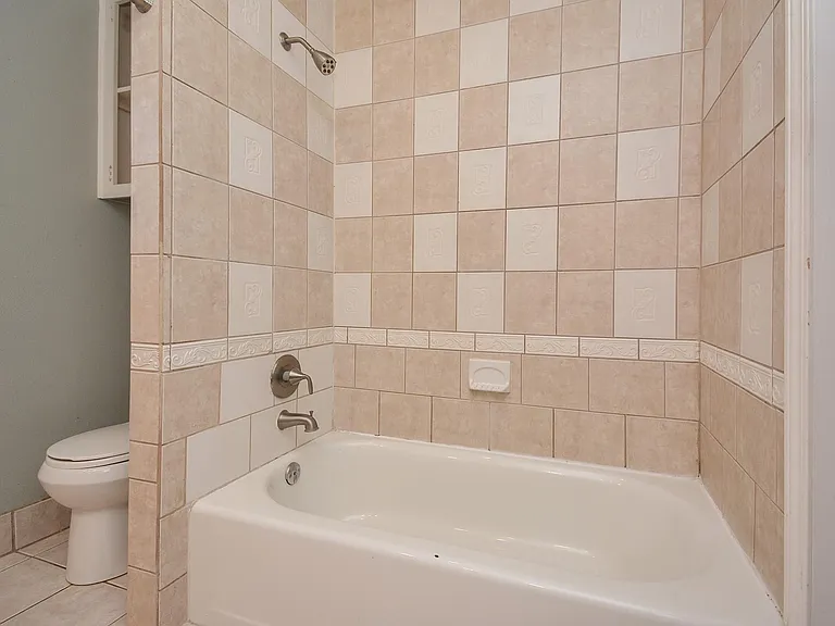 21318 Park Valley Dr — Photo 46