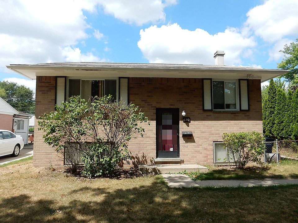 1st image of 630 Forest St