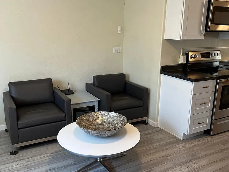 39 W 25th Ave — Photo 8