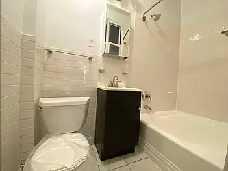 Rented by Elegran